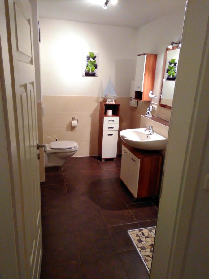Quartier4U - 4 Sterne - Inklusive Eigene Bikebox Mit Strom - Waeschepaket - Power Wlan - Parkplatz # Bestpreisgarantie # Zingst Exterior foto