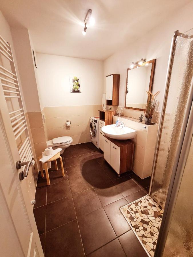 Quartier4U - 4 Sterne - Inklusive Eigene Bikebox Mit Strom - Waeschepaket - Power Wlan - Parkplatz # Bestpreisgarantie # Zingst Exterior foto